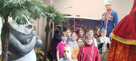 Театральное приключение и встреча с кумирами.